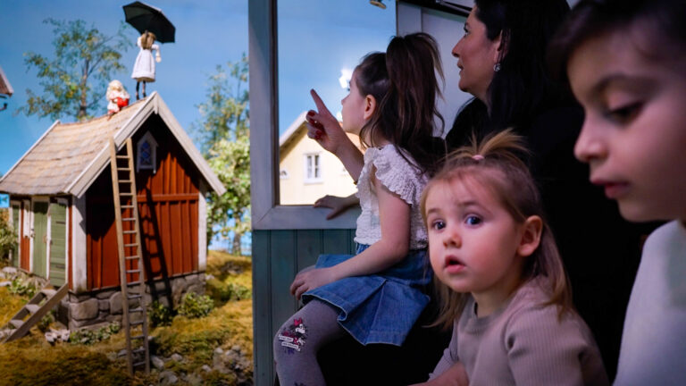 Upplev Sagotåget på Junibacken